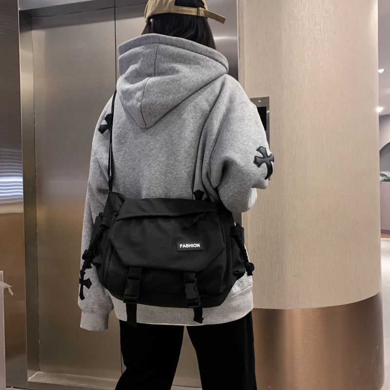 Damen Schultertasche mit großer Kapazität, aus  robustem Nylon - POBLETE