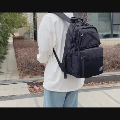 Trendige Rucksack für Studenten und Reisende mit viel Platz - FREEHAY